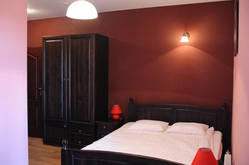 Krysztalowy Palacyk Kozienice Zimmer foto