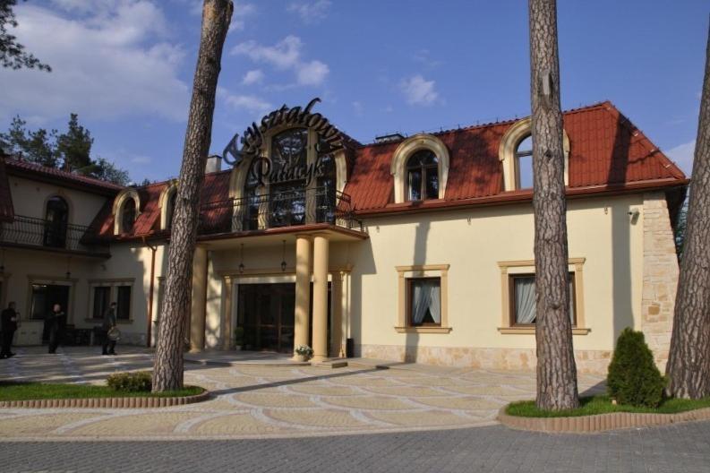 Krysztalowy Palacyk Kozienice Exterior foto